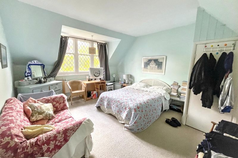 2a Preston Park Avenue